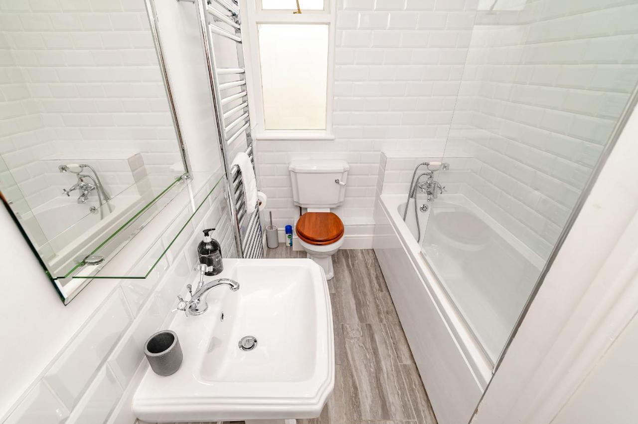 8 Kents Bank House Apartment Grange-over-Sands Bagian luar foto