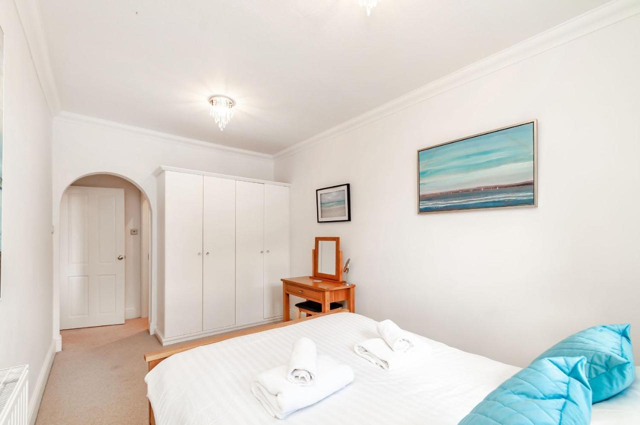 8 Kents Bank House Apartment Grange-over-Sands Bagian luar foto